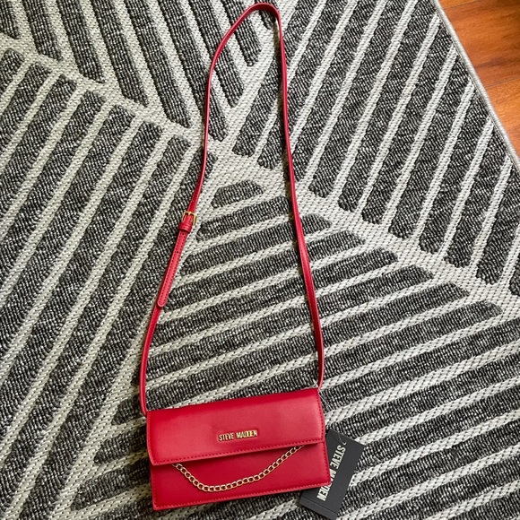 NWT Red Crossbody Purse with gold hardware - Picture 2 of 8